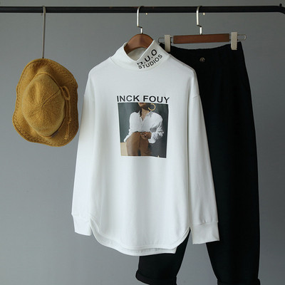 Női alkalmi blúz magas gallérral és színes rátéttel - két modell