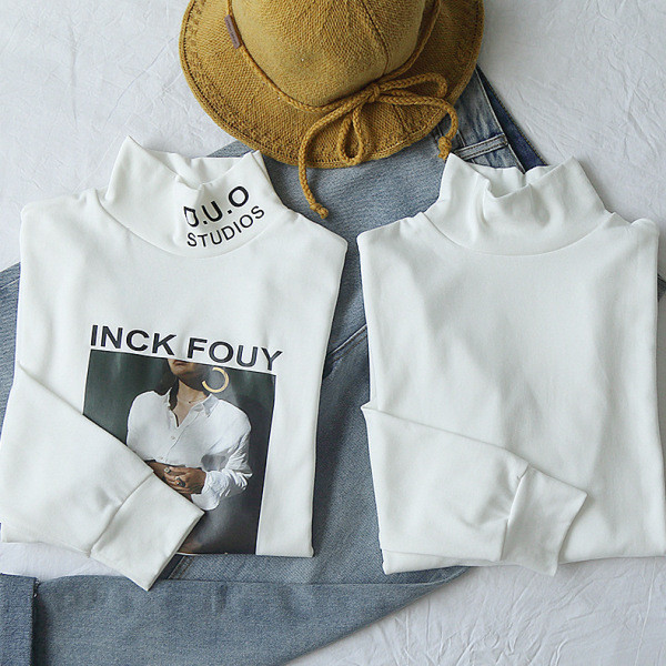 Női alkalmi blúz magas gallérral és színes rátéttel - két modell