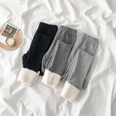 Дамски ватиран клин в сив и черен цвят с еластична талия