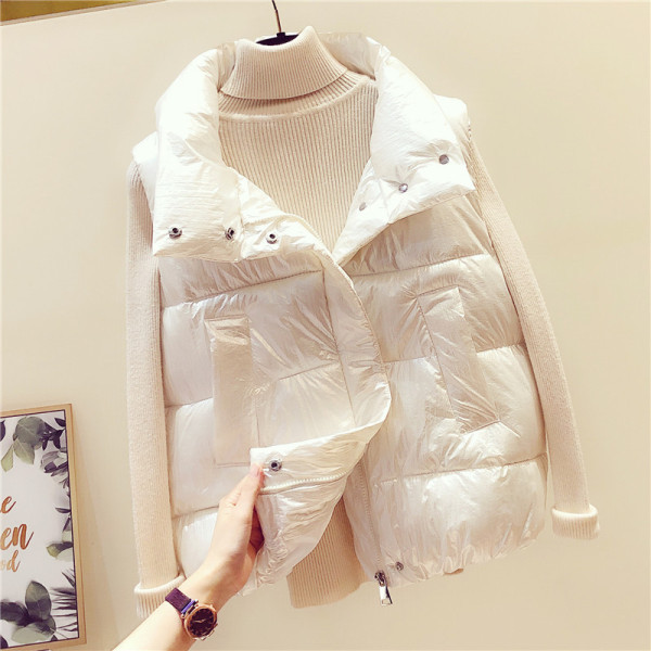 Modern női mellény spitzgallérral, fekete, arany és fehér színekben