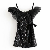 Elegáns rövid fekete ruha flitterekkel és tüll ujjakkal