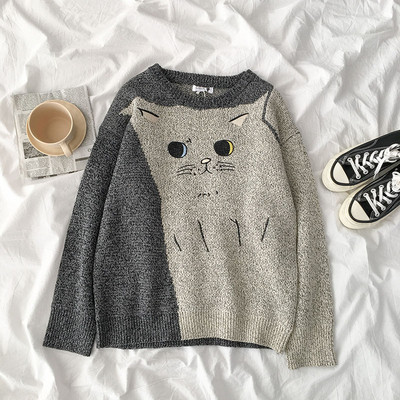 Alkalmi női pulóver hímzéssel és kerek nyakkivágással szürke és piros színben