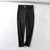 Női alkalmi nadrág fekete színben, testhezálló övvel