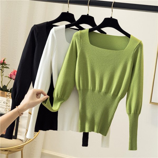 Pulover de damă în cinci culori cu decolteu pătrat și mâneci lungi