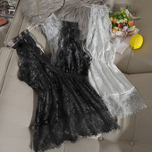 Stílusos női csipke felső fekete-fehér spitz nyakkivágással