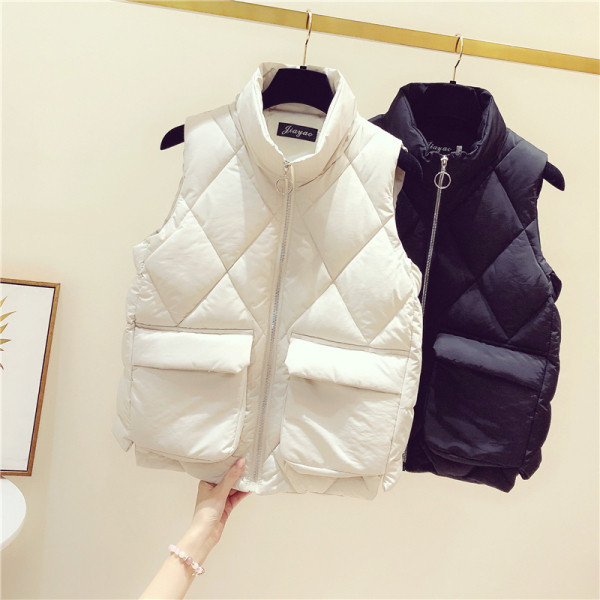 Női alkalmi mellény kerek nyakkivágással fehér és kék színben