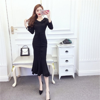 Modern női hosszú ruha, hosszú ujjú és nyakkendős rózsaszín és fekete színben