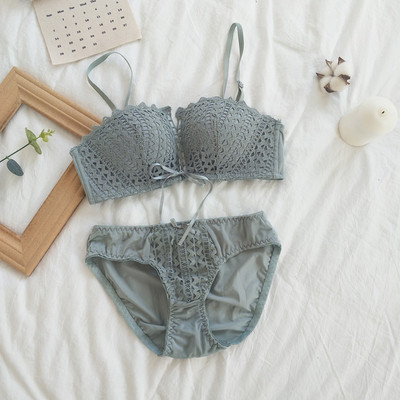 Μοντέρνο γυναικείο σετ σουτιέν και μπικίνι σε πορτοκαλί, γκρι και μαύρο χρώμα