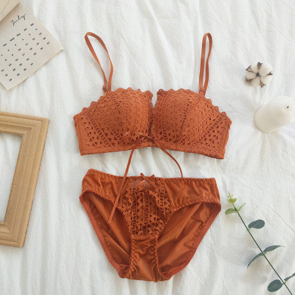 Μοντέρνο γυναικείο σετ σουτιέν και μπικίνι σε πορτοκαλί, γκρι και μαύρο χρώμα