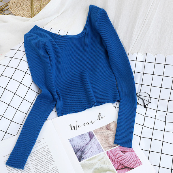 Női blúz Karcsú modell négy színben, kerek nyakkivágással és hosszú ujjakkal