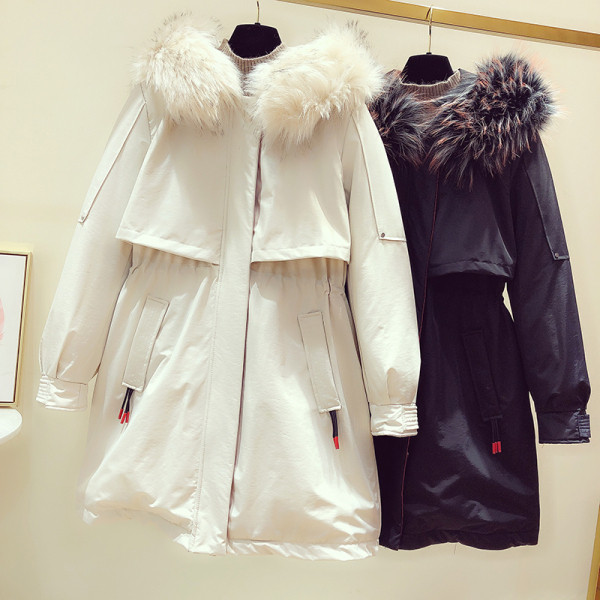 Női téli kabát hosszú és szabású fekete és bézs színben