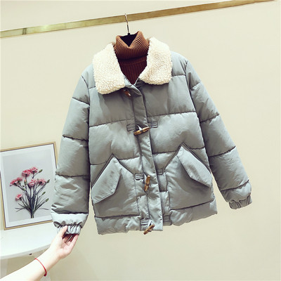 Női téli kabát fa gombokkal és zsebekkel fehér, sárga, fekete és zöld színben