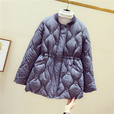 Női őszi-téli kabát kivágott modell derékcsatlakozással kék, bézs és fekete színben