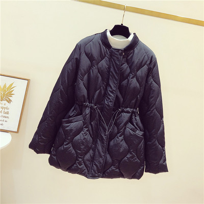 Női őszi-téli kabát kivágott modell derékcsatlakozással kék, bézs és fekete színben