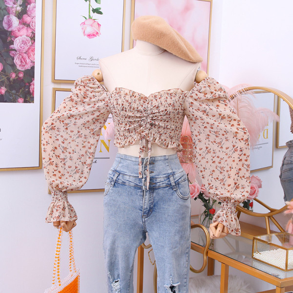 Bluză de damă actuală cu motive florale și mâneci largi