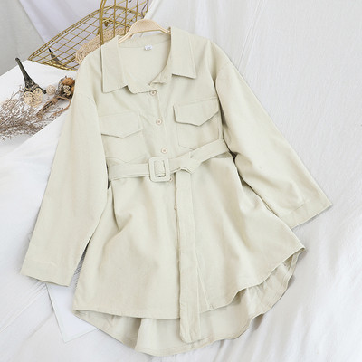 Bézs, piros, rózsaszín és barna női ing övvel és zsebekkel