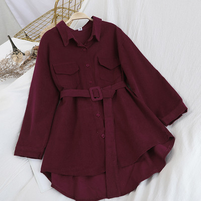 Bézs, piros, rózsaszín és barna női ing övvel és zsebekkel