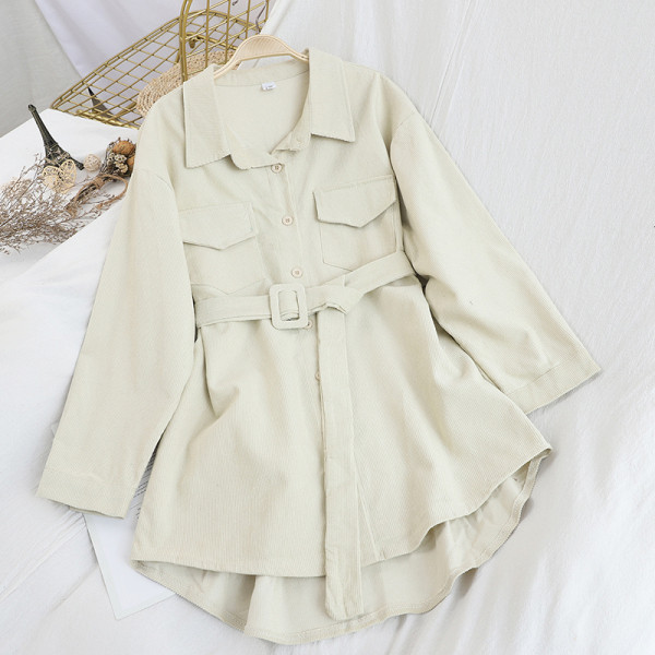 Bézs, piros, rózsaszín és barna női ing övvel és zsebekkel