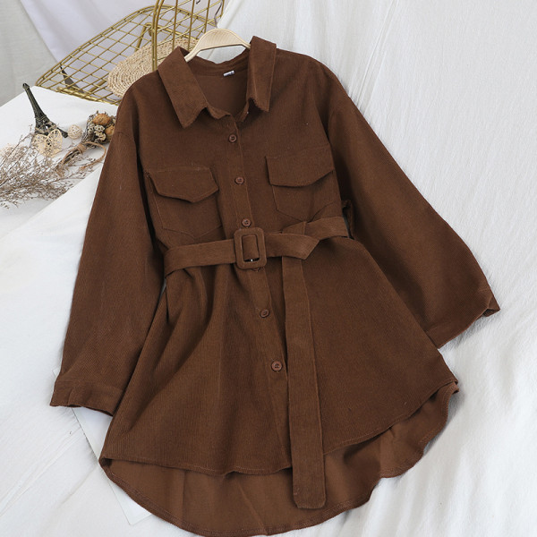 Bézs, piros, rózsaszín és barna női ing övvel és zsebekkel