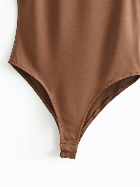 Modern női ujjatlan body és pólógallér barna és zöld színben