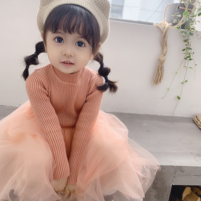 Stílusos gyerekruha narancssárga és rózsaszín színben, hosszú ujjal és tüllből