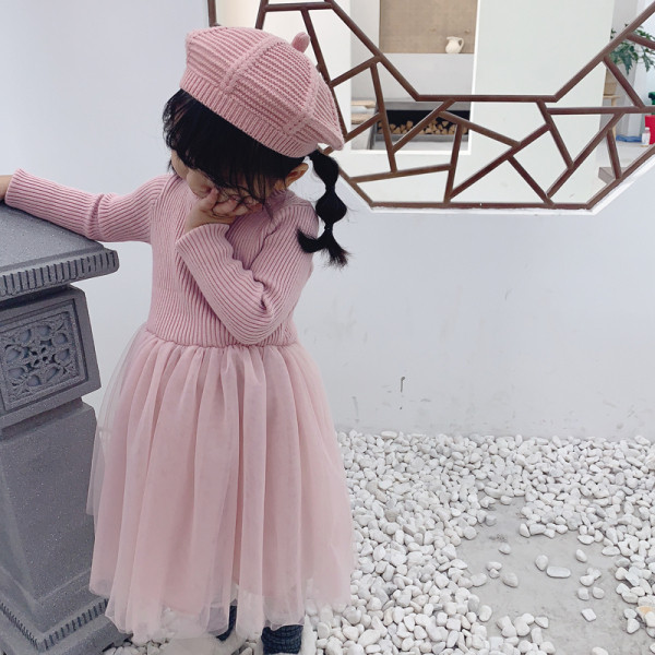 Stílusos gyerekruha narancssárga és rózsaszín színben, hosszú ujjal és tüllből