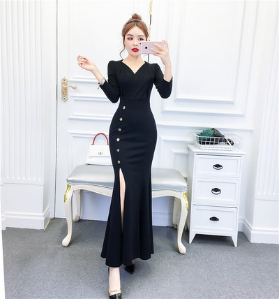 Új modell formális női ruha hosszú ujjal, spitz nyakkivágással és fekete-piros gombokkal