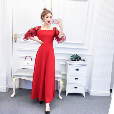 Új modell női ruha pecsét ujjakkal és spitz nyakkivágással fekete és piros színben