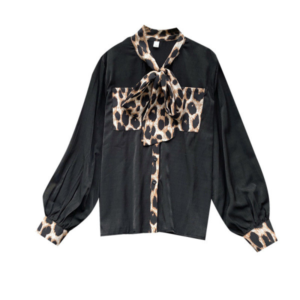 Cămașă elegantă de damă în alb și negru, cu model leopard și mâneci lungi