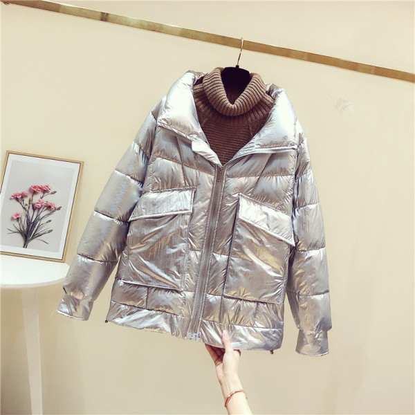 Modern női téli kabát ezüst, szürke, rózsaszín, barna és fekete zsebekkel