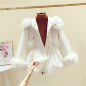 HIT μοντέλο μοντέρνο χειμερινό γυναικείο μπουφάν γούνα στη κουκούλα και στα μανίκια σε λευκό, μαύρο, γκρι, ροζ και μπλε χρώμα