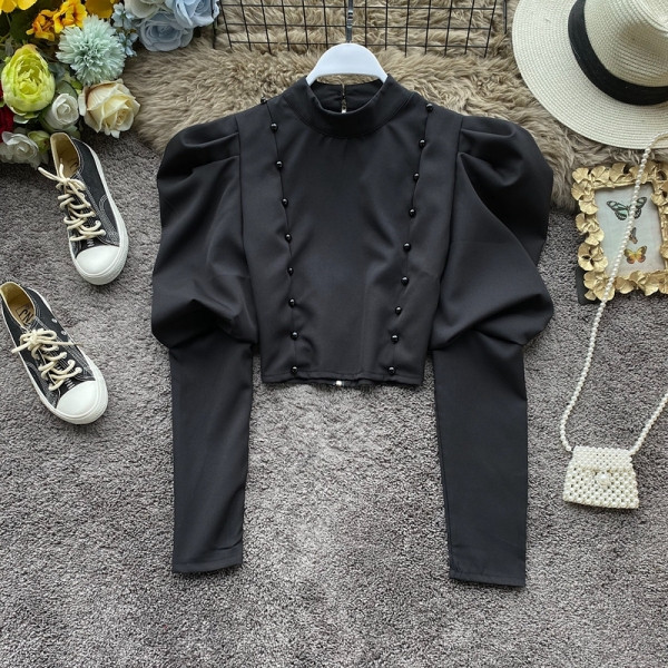 Retro stílusú női blúz négy színben, gyöngyökkel és széles ujjakkal