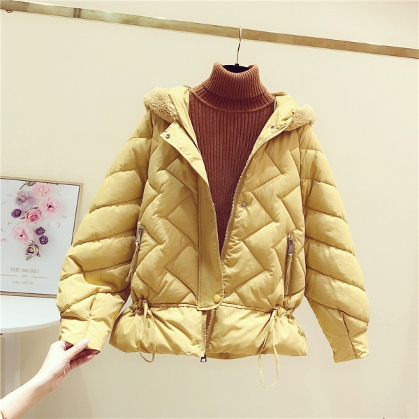 Őszi-téli női kabát kapucnival fehér, fekete, sárga és zöld színekben