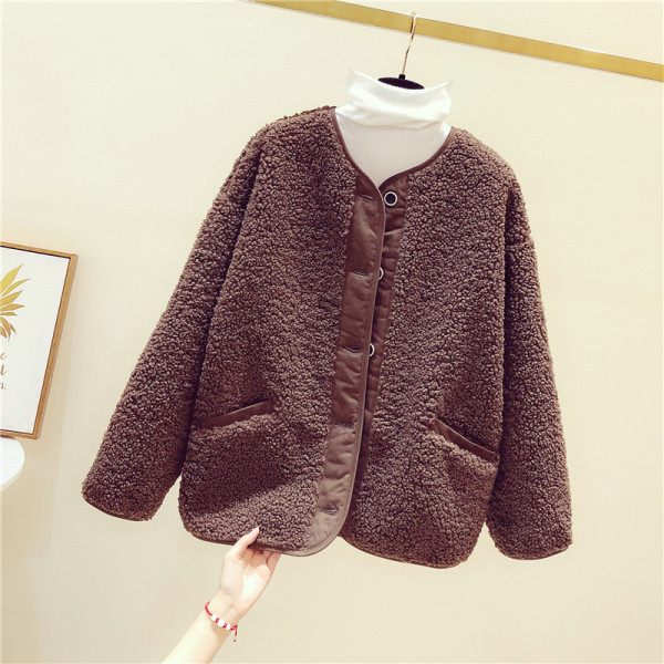 Modern női kabát gombos barna és bézs színben