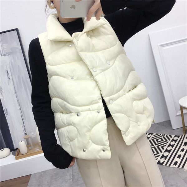 Női alkalmi mellény A-vonalú modellel, fekete-fehér színben