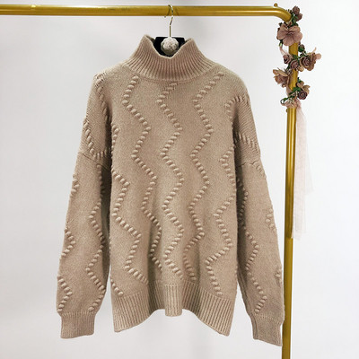 Ζεστό πουλόβερ του φθινοπώρου-χειμώνα με κολάρο στο ροζ, λευκό και μπεζ χρώμα