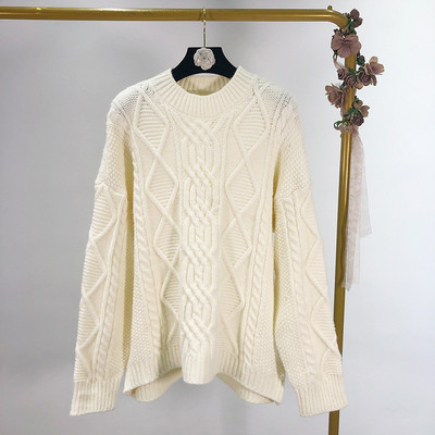 Vastag pulóver ovális nyakkivágással, szürke és fehér színben