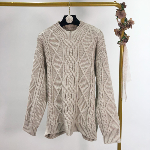 Vastag pulóver ovális nyakkivágással, szürke és fehér színben