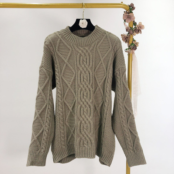 Vastag pulóver ovális nyakkivágással, szürke és fehér színben