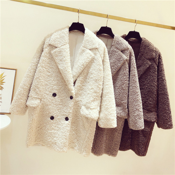 Stílusos női pehelykabát spitz nyakkivágással szürke, barna és bézs színben