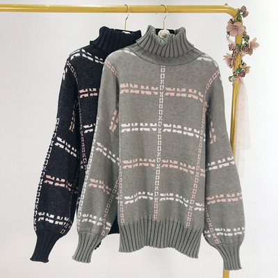 Ζεστό χειμωνιάτικο πουλόβερ με κολάρο σε γκρι και μαύρο χρώμα