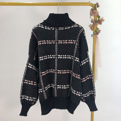 Ζεστό χειμωνιάτικο πουλόβερ με κολάρο σε γκρι και μαύρο χρώμα