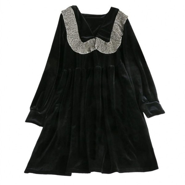 Modern női bársony ruha leopárd motívumokkal - szabású modell