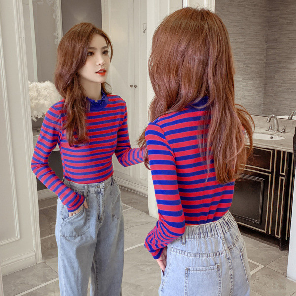 Csíkos női blúz három színben alacsony gallérral és hosszú ujjal