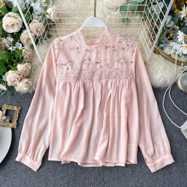 Új modell női blúz hímzéssel és csipkével rózsaszín, fehér, fekete és bézs színekben