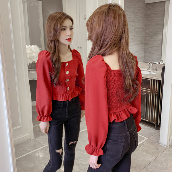 Rövid, kék és piros női blúz négyzet alakú nyakkivágással és gombokkal