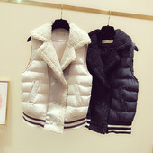 Női őszi-téli mellény spitz nyakkivágással, fekete-fehér színben