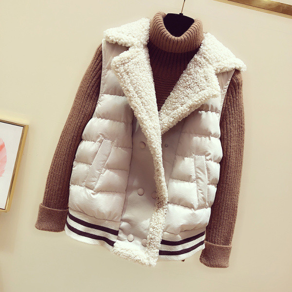 Női őszi-téli mellény spitz nyakkivágással, fekete-fehér színben