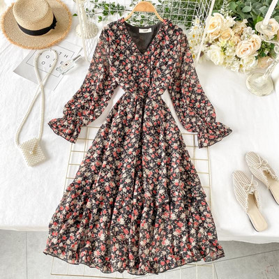 Νέο μοντέλο γυναικείο κομψό φόρεμα με λαιμόκοψη και floral print σε διάφορα χρώματα