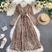 Alkalmi női ruha gombokkal, nyakkendőkkel és virágmotívumokkal több színben